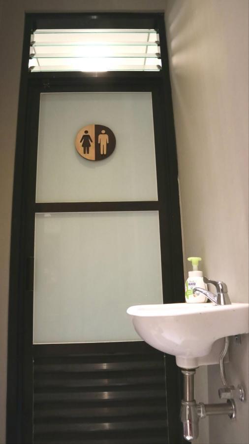 Sabi Guest House - Strategic Family -Married Couples Only- Hostel In Prawirotaman Yogyakarta Bagian luar foto