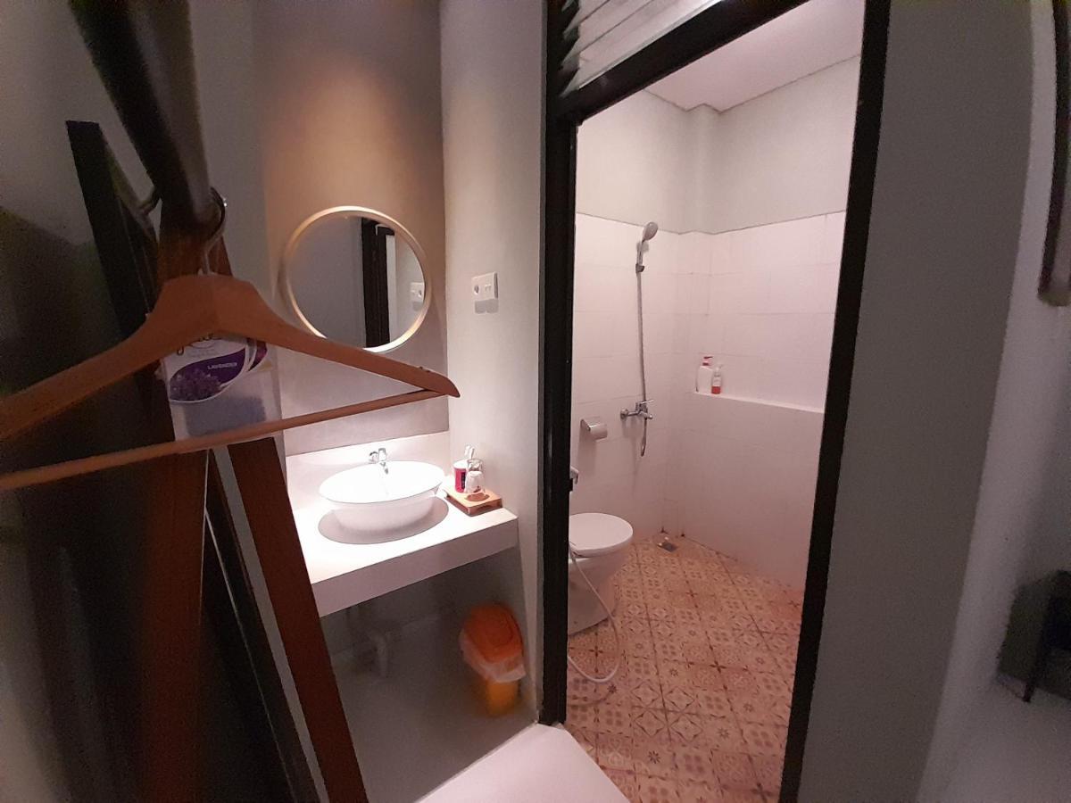 Sabi Guest House - Strategic Family -Married Couples Only- Hostel In Prawirotaman Yogyakarta Bagian luar foto