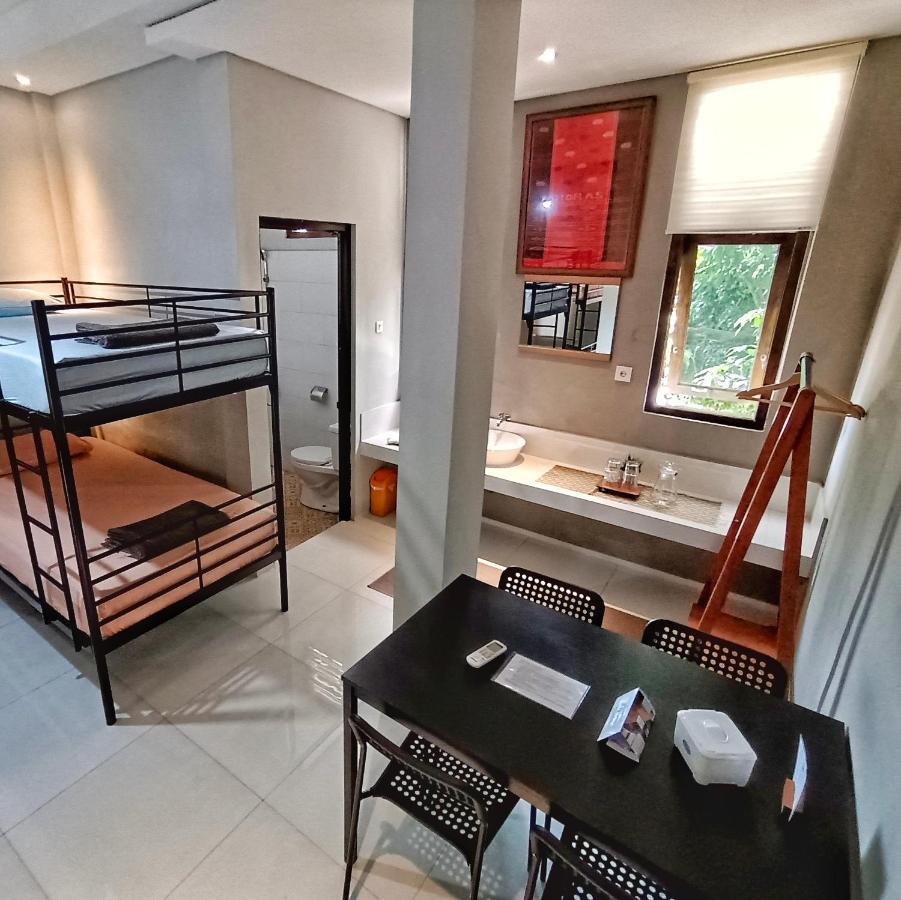 Sabi Guest House - Strategic Family -Married Couples Only- Hostel In Prawirotaman Yogyakarta Bagian luar foto